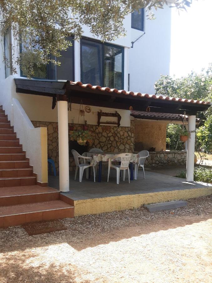 Apartments Nena 3* Liznjan Exterior photo